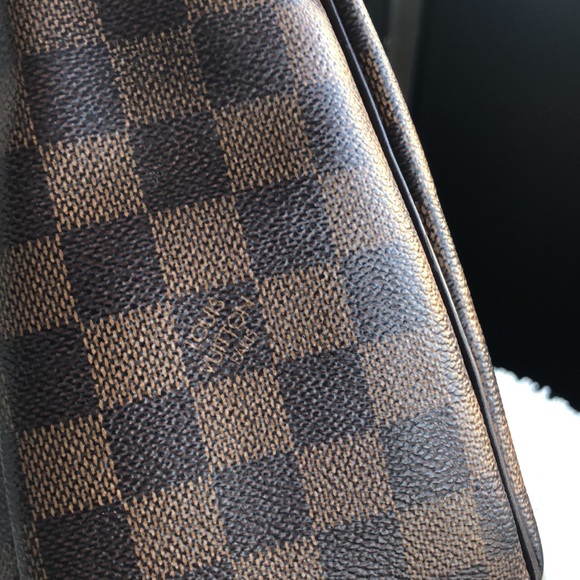 Louis Vuitton bag - Picture 7 of 17